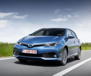 2015 Toyota Auris facelifting