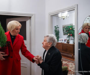 Świąteczne kreacje Agaty Dudy