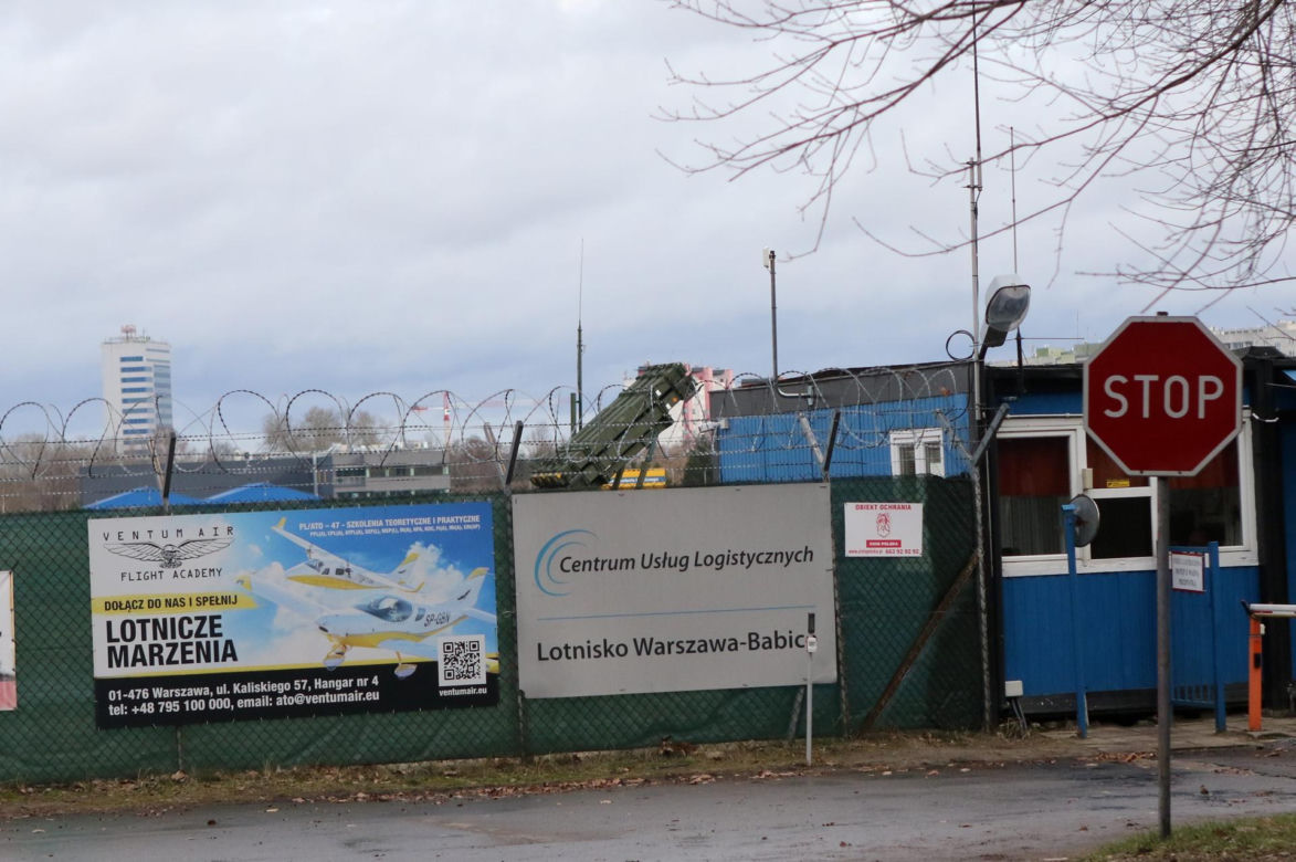  Lotnisko na Bemowie zamknięte dla cywili. Kontrolerzy lotów chcą podwyżek