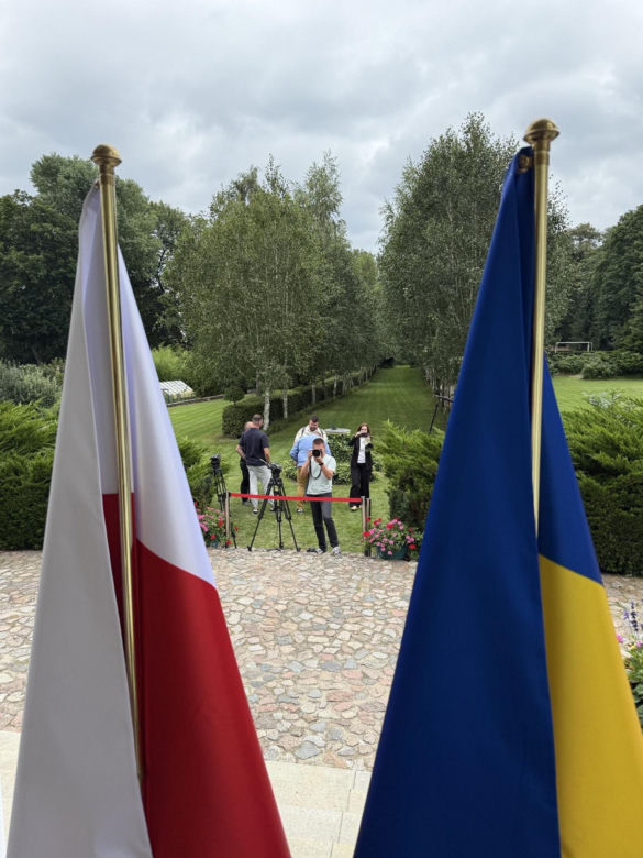 Radosław Sikorski przyjął delegację z Ukrainy w Chobielinie