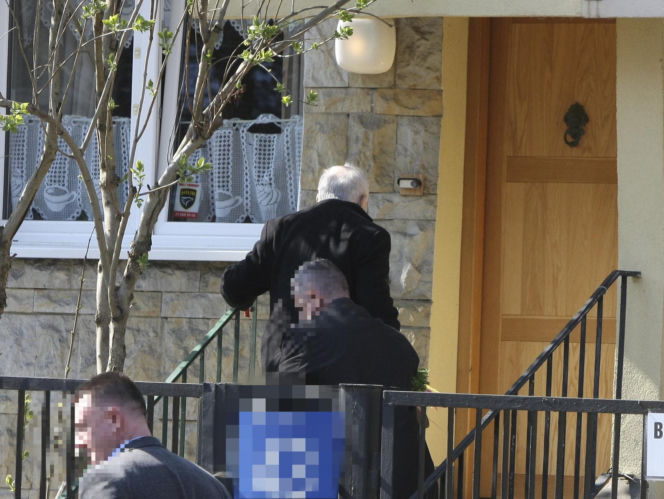 Jarosław Kaczyński szykuje się do świąt. Prezes PiS z kolorową palmą