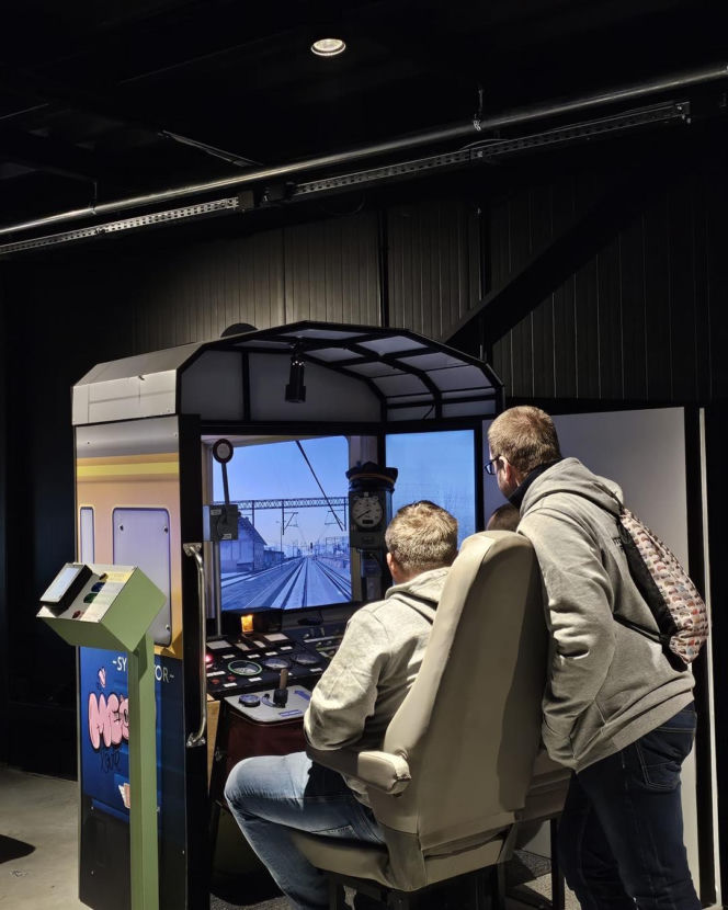 Samoloty, roboty i symulatory w Oławie! Muzeum Wena otwiera nową halę