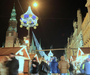 Wroclaw. Jarmark Bozonarodzeniowy juz otwarty.