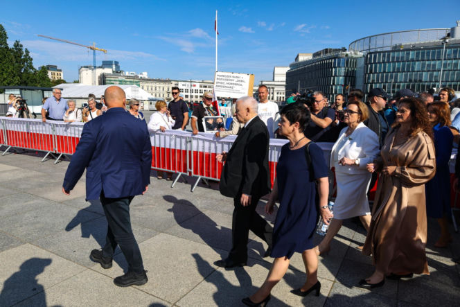 Jarosław Kaczyński na miesięcznicy smoleńskiej