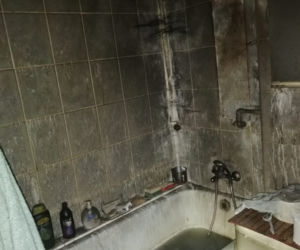 Skutki pożaru przy ul. Sowińskiego w Tarnowie