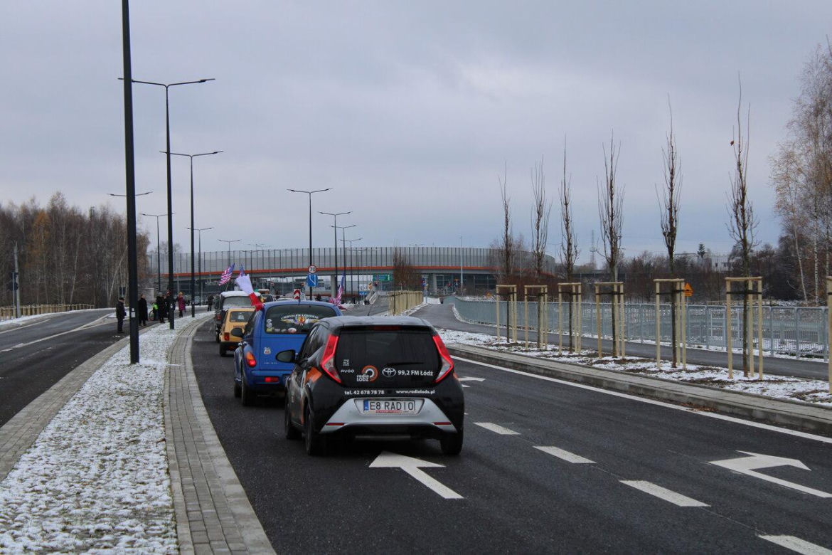 Przejechali nowym odcinkiem Trasy Górna