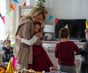 Na dobre i na złe odc. 981. Agata (Emilia Komarnicka), Mania (Apolonia Szwed)