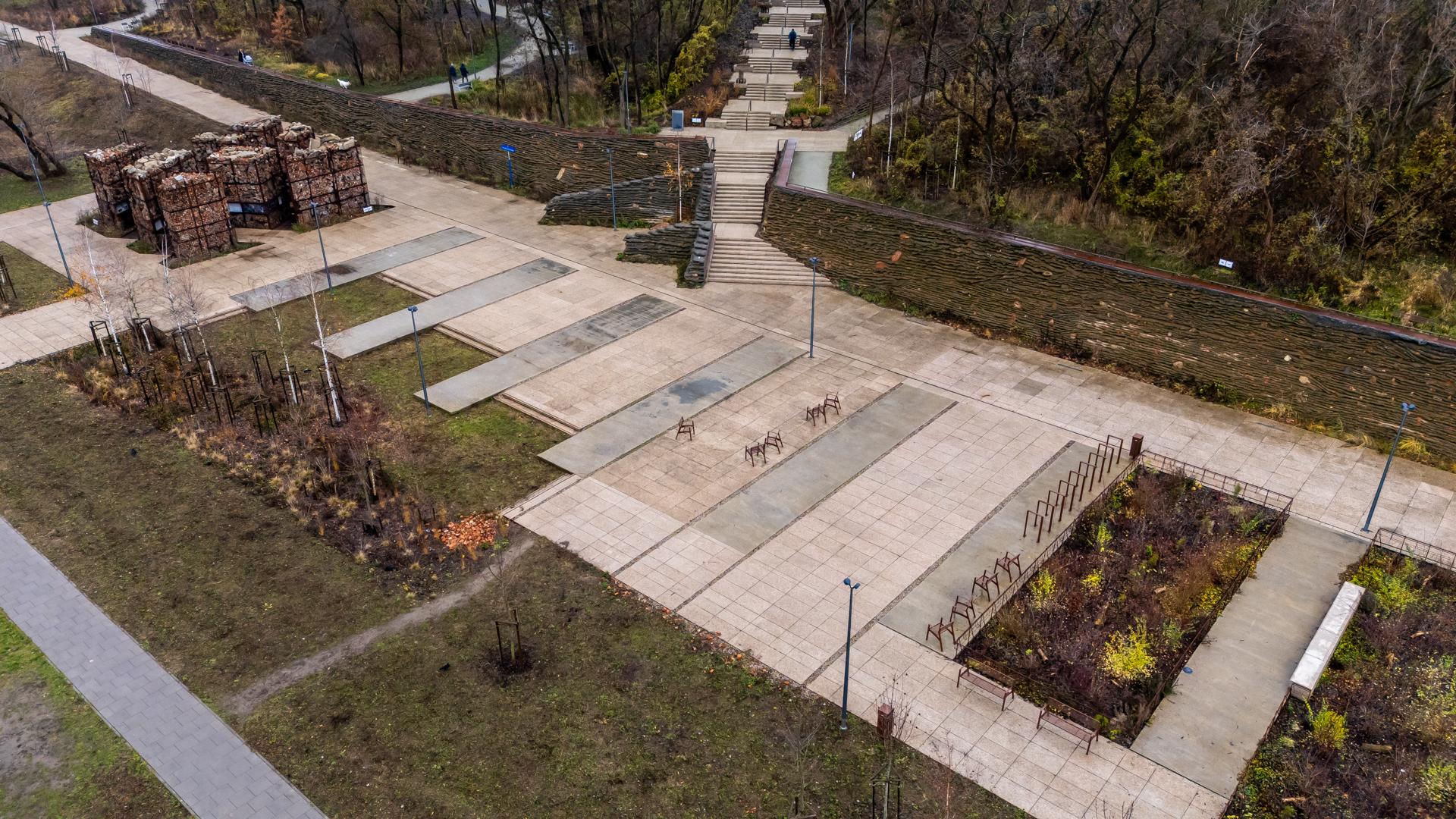 Park Akcji "Burza" w jesiennej odsłonie