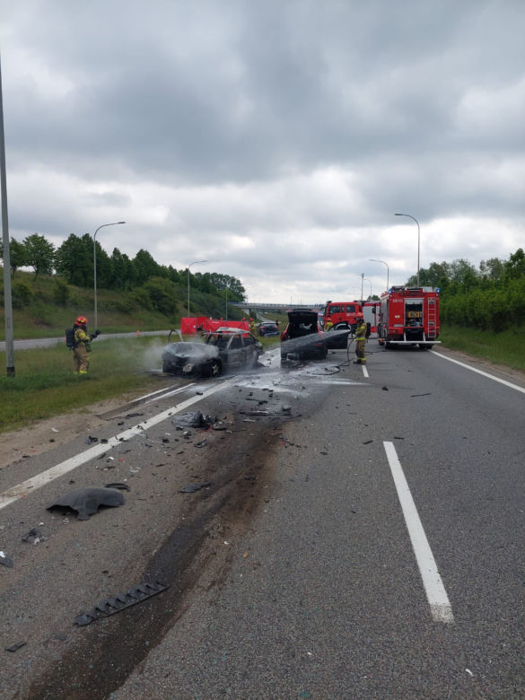 Tragiczny wypadek w Gdańsku. Auto stanęło w płomieniach. Kobieta nie żyje