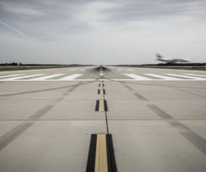 Spóźnieni pasażerowie Wizz Air. Co zrobili Rumuni na płycie lotniska?