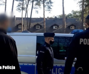 Tajemniczy pasażer z pociągu milczał trzy miesiące. W bazie policyjnej pojawił się już jako 9-latek