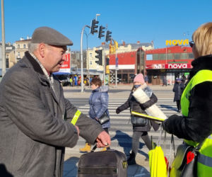 W walentynki policja przypomina, że kochać musimy się też na drodze