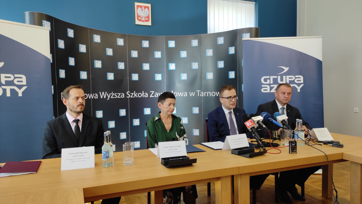 Podpisanie nowej umowy o współpracy PWSZ w Tarnowie z Grupą Azoty