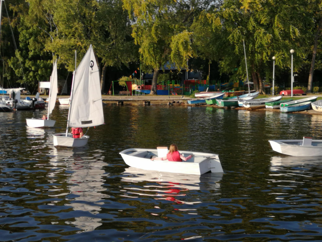 Szczecineckie "Koniczynki" na zajęciach żeglarskich