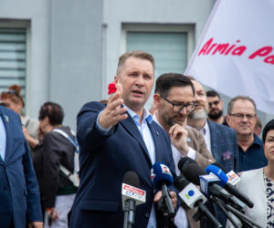 Przemysław Czarnek i Daniel Obajtek protestują przed „Solino”
