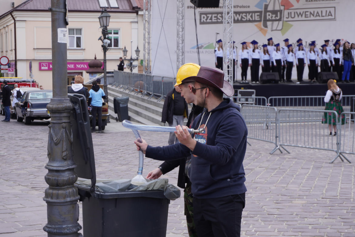 Rzeszowskie Juwenalia rozpoczęte. Barwny korowód przeszedł przez miasto 