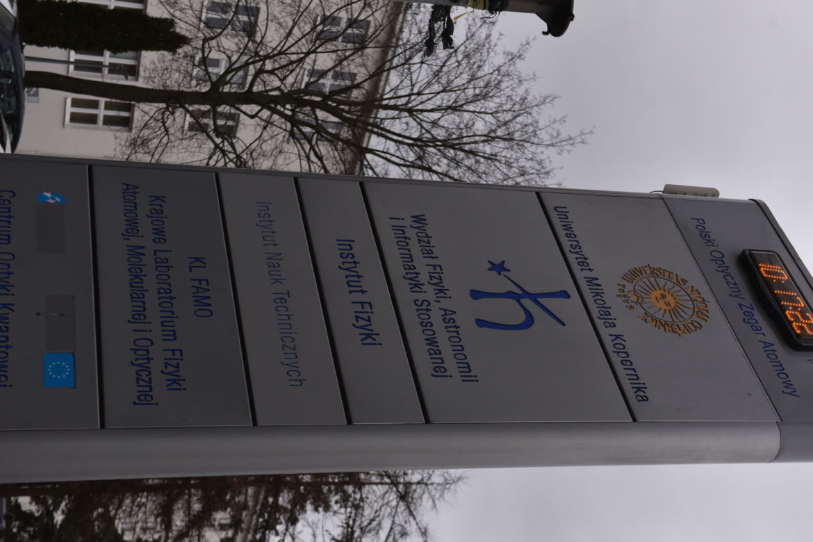 Afera na UMK w Toruniu. Profesor z Wydziału Fizyki, Astronomii i Informatyki Stosowanej podsłuchiwał studentów?