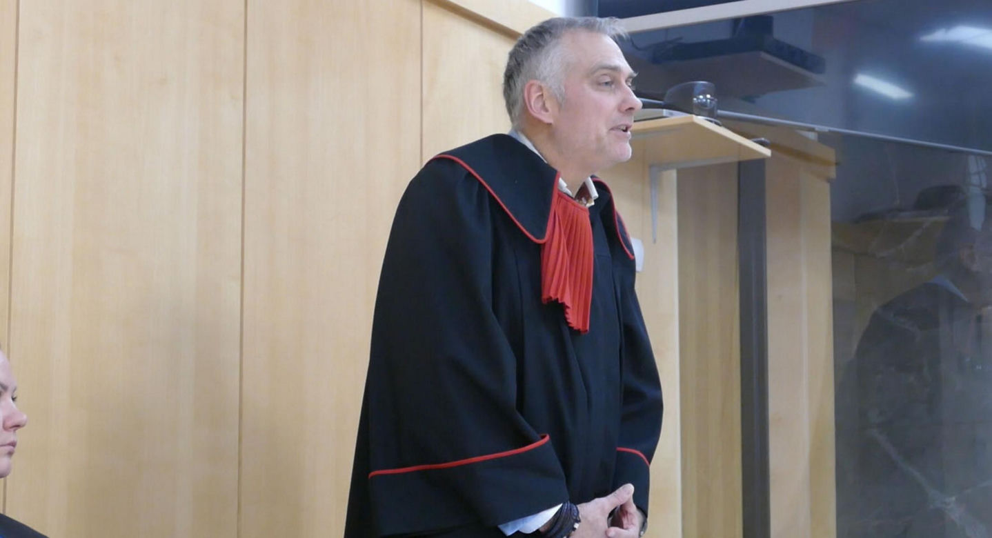 Skatowany i przypalany 6-letni Maksio umierał w męczarniach. „Zamiast domu urządzono mu salę tortur”