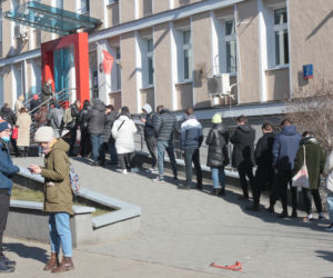 Olbrzymie kolejki przed centrum krwiodawstwa. Polacy oddają krew na potęgę!