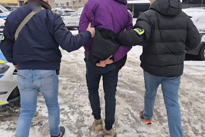 Brat zabił brata nożem, a potem uciekł. Gigantyczna obława. Ścigało go blisko 150 policjantów!