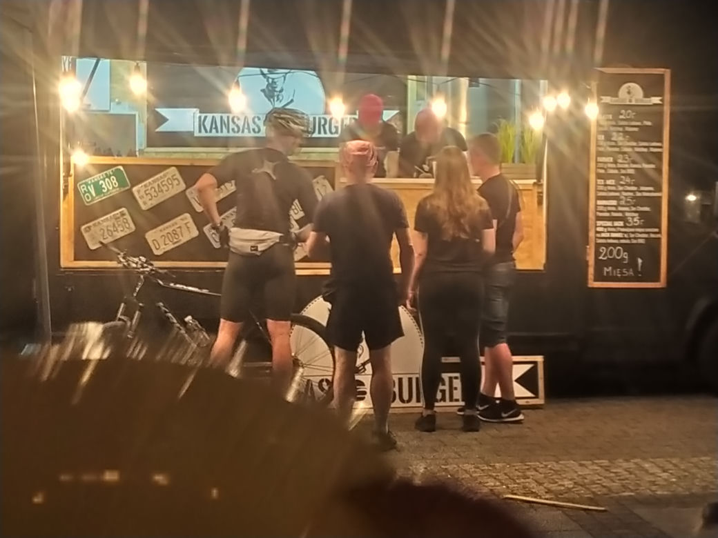 foodtracki na Bulwarach nad Sołą