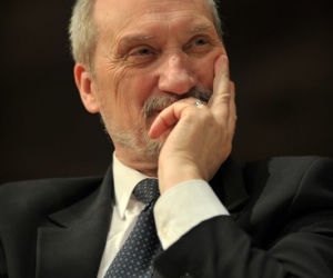 macierewicz