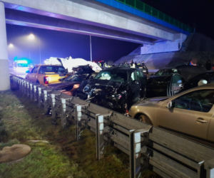 Potężny karambol na S19 w kierunku Rzeszowa. Ogromne utrudnienia, kilkanaście osób poszkodowanych