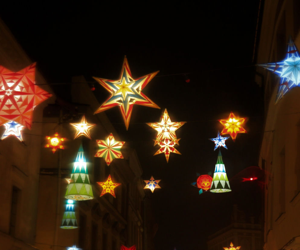Lublin gotowy na święta! Świąteczne iluminacje już zdobią centrum miasta