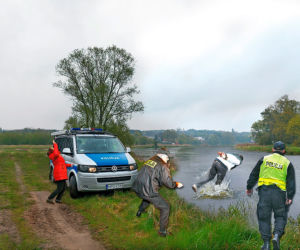 Rzucił się do rzeki  by nie iść za kraty