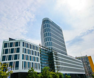 Plac Unii. Biura i galeria handlowa w Warszawie