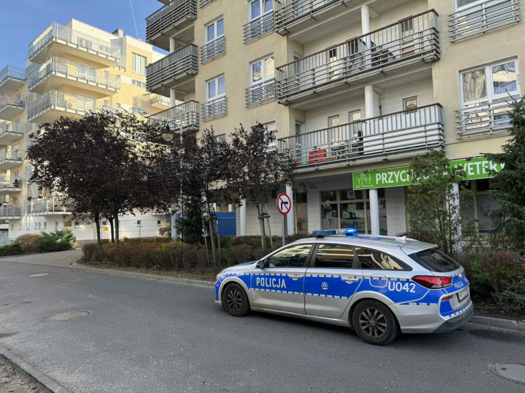 Tragedia w Poznaniu! W mieszkaniu znaleziono zwłoki ojca i syna