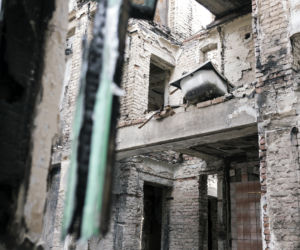 Konflikt wewnętrzny: Wyjątkowa wystawa zdjęć krakowskiego reportera [GALERIA]
