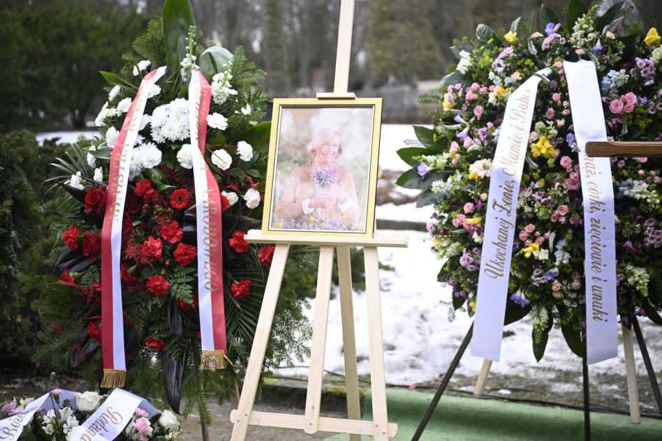 Bożena Dykiel spoczęła na Powązkach Wojskowych
