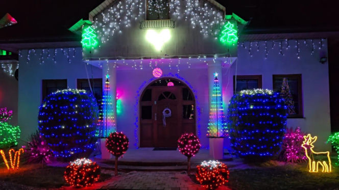 Magia Świąt w Świętokrzyskiem. Gdzie szukać najpiękniej oświetlonych domów? Rzepin i gmina Pawłów skradły show!