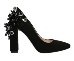 buty z ozdobami