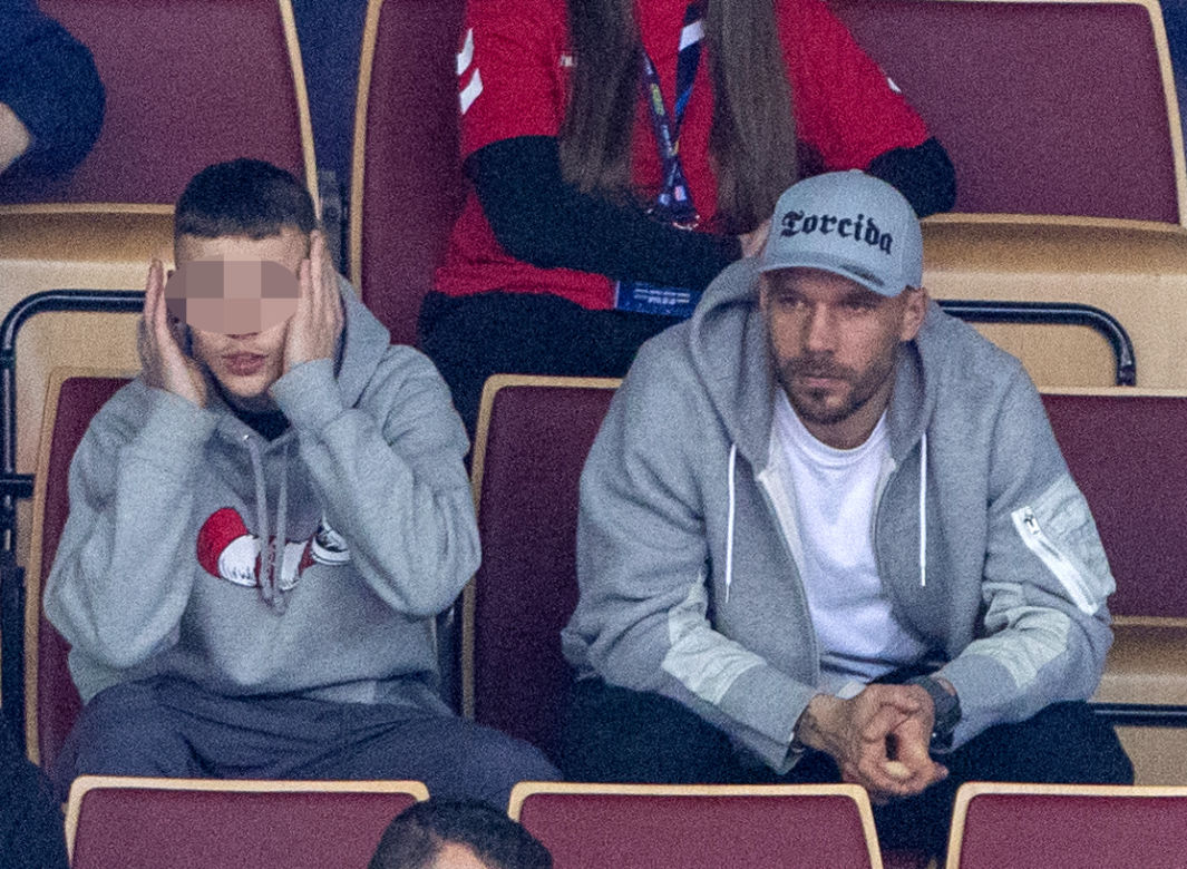 Lukas Podolski z synem na meczu Niemcy - Norwergia