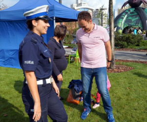 Te piękne kobiety służą w Policji