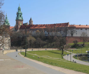 Przejmujący widok: Zamknięte Planty i bulwary nad Wisłą