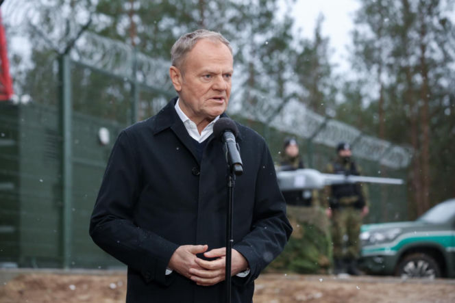 Premier Donald Tusk podziękował służbom na granicy z Białorusią. „Żeby świętować mógł ktoś, ktoś musi czuwać”