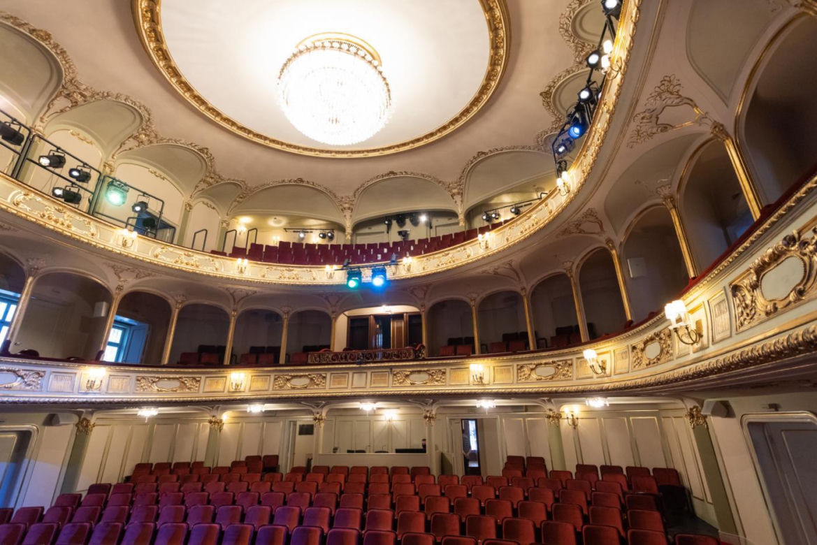 Widownia Teatru Horzycy po remoncie