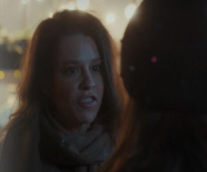 M jak miłość. Zdesperowana Paulina rzuci się na Magdę przed bistro! 