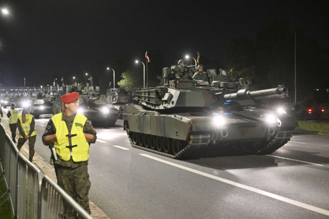 Nocna próba defilady wojskowej w Warszawie 2