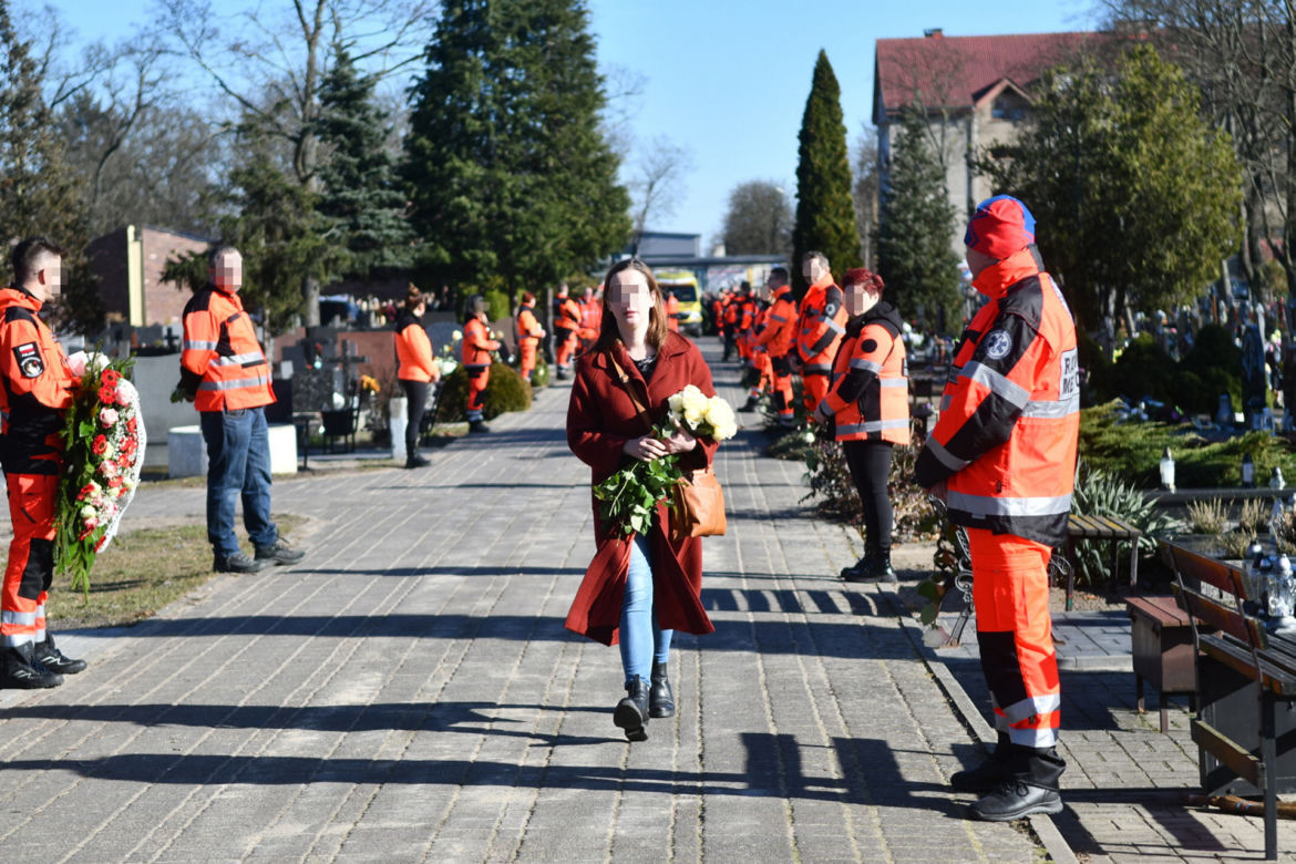 Ostatnie pożegnanie ratownika medycznego, który zmarł na dyżurze