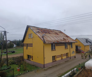 Interwencje Strażaków przy likwidacji szkód spowodowanych przez gwałtowny wiatr i burze