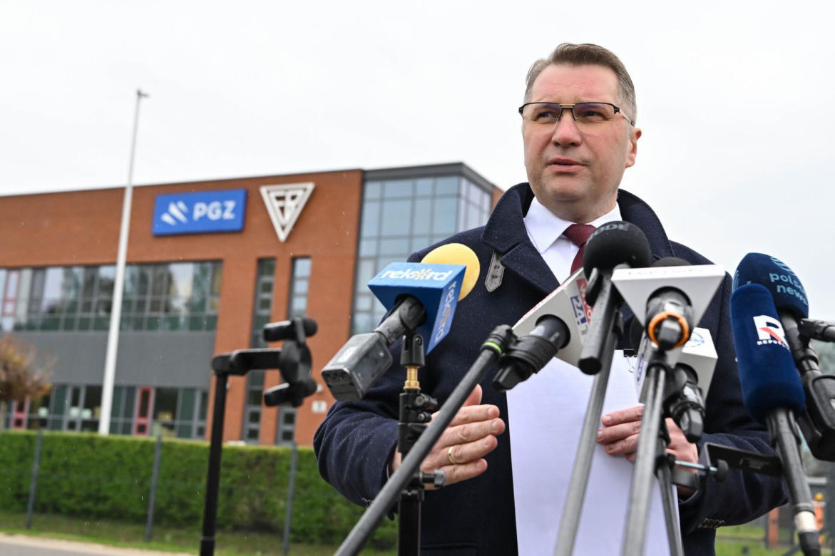 Konferencja prasowa przed Fabryką Broni "ŁUCZNIK"