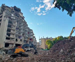 Rozbiórka Domu Marynarza - lipiec 2020