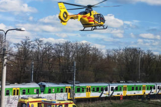 Potrącenie pieszego na torach w Siedlcach! Interweniował śmigłowiec LPR 