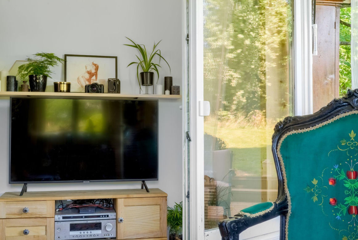 Domek Dominiki i Darka na Podhalu – szafka RTV