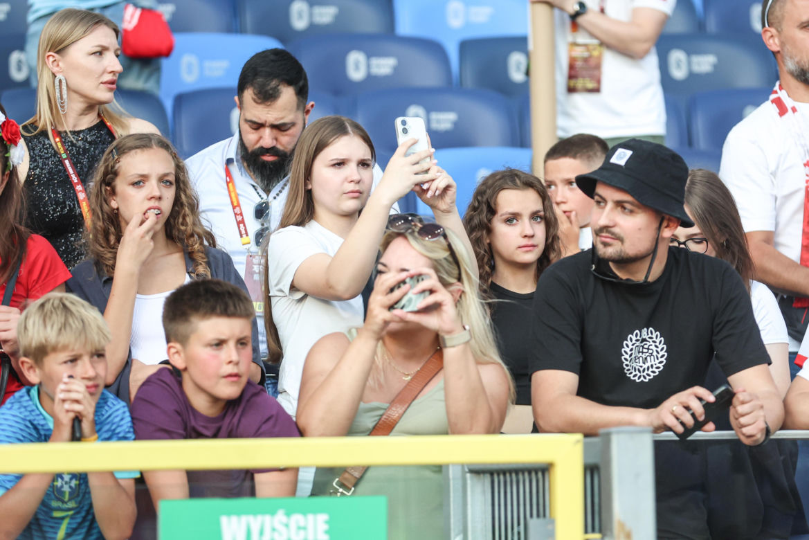 Kibice na meczu gwiazd Polska - Brazylia na Stadionie Śląskim