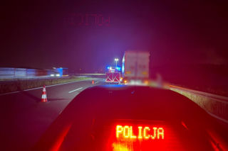 Zginął, gdy zmieniał koło na A4. Prokuratura pilnie apeluje do kierowców